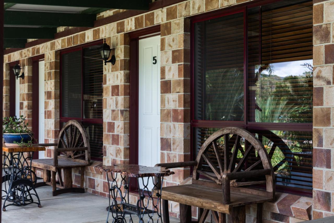 The Bearded Dragon Boutique Hotel Mount Tamborine Exterior photo