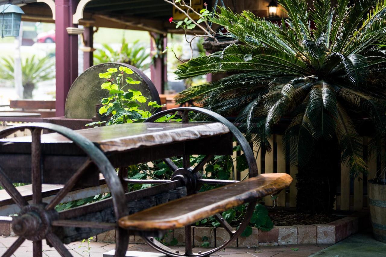 The Bearded Dragon Boutique Hotel Mount Tamborine Exterior photo