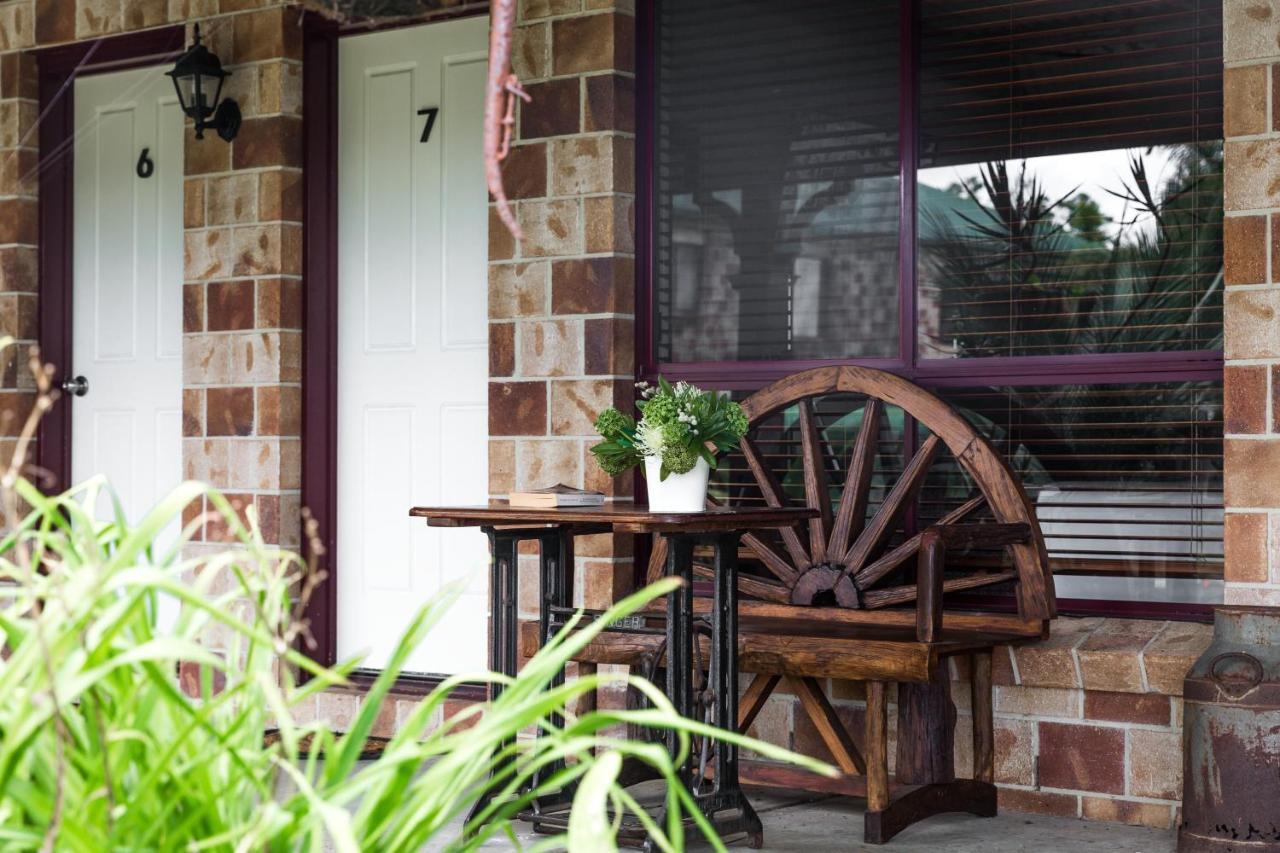 The Bearded Dragon Boutique Hotel Mount Tamborine Exterior photo